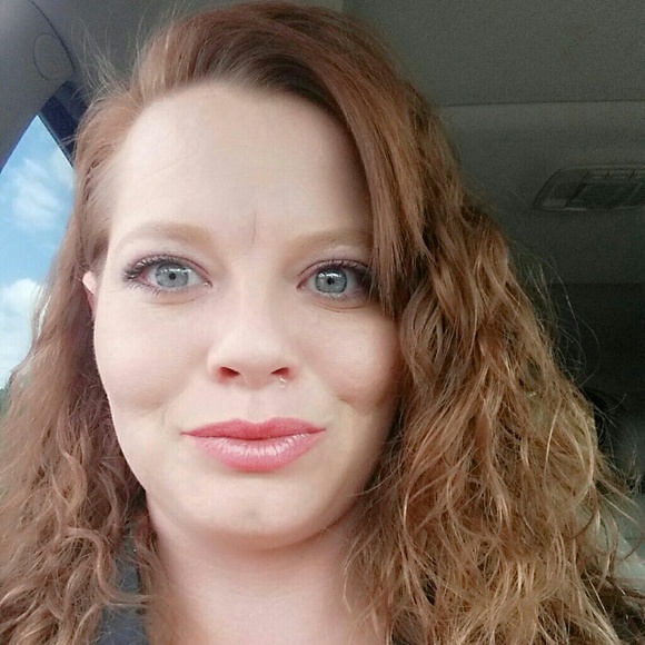 ladyredbone85