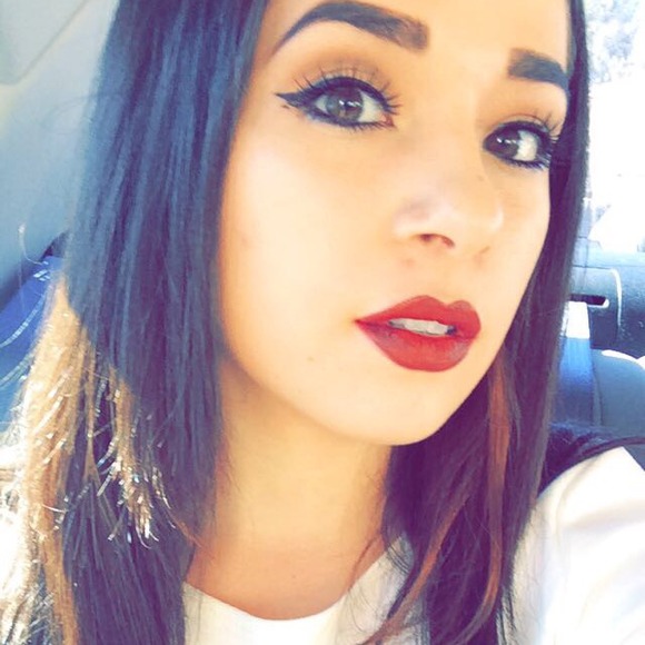 andreaizabelle