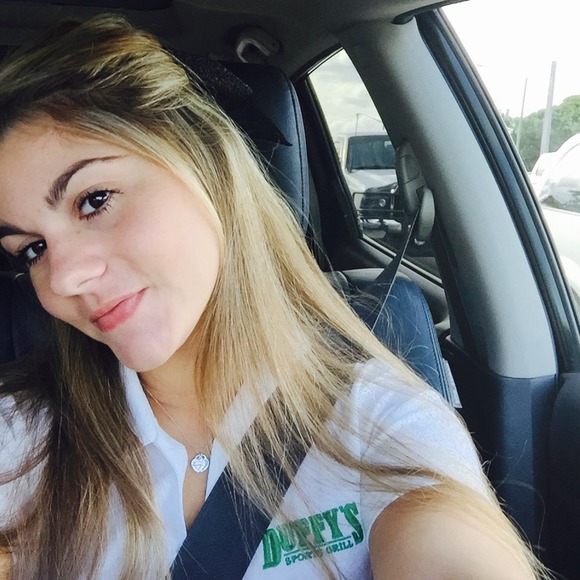nicolette33