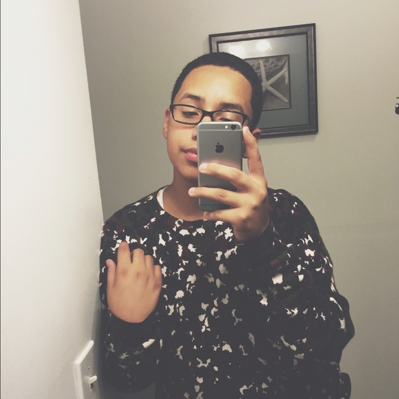 Poshmark profile picture for @slaying