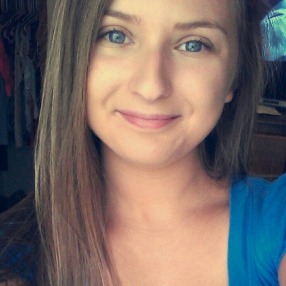 alesha_renee