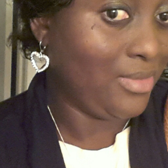 Poshmark profile picture for @sheikh