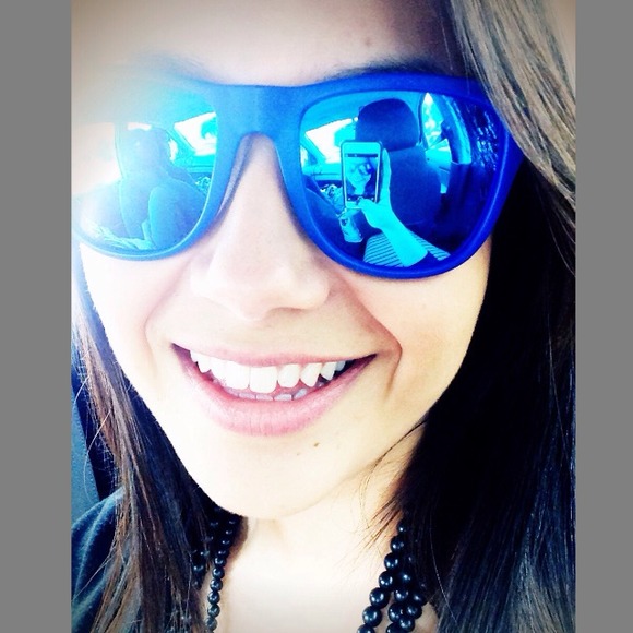 Poshmark profile picture for @zjae