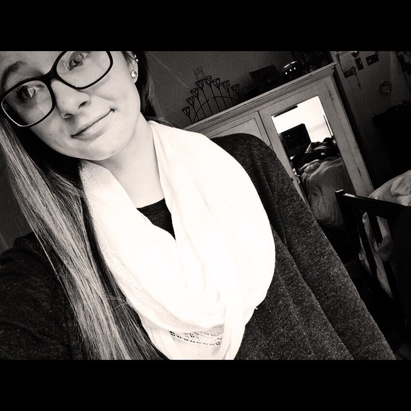 hannahalphin_
