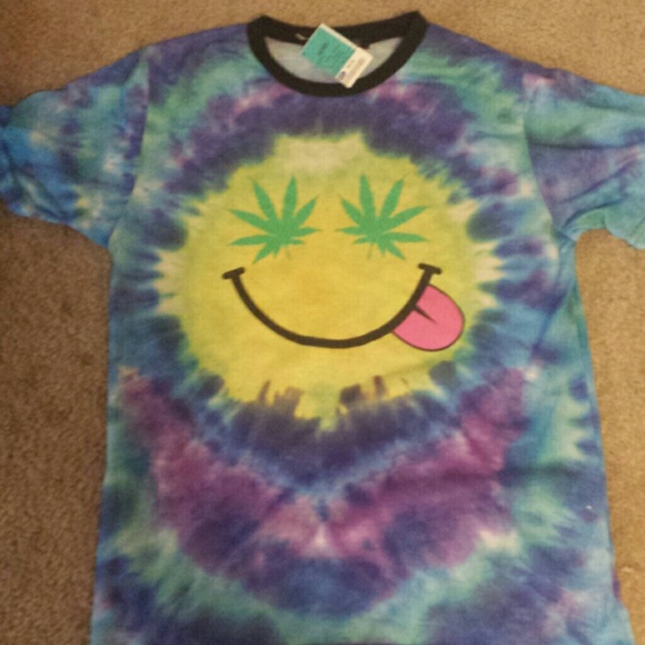 Poshmark profile picture for @stoned