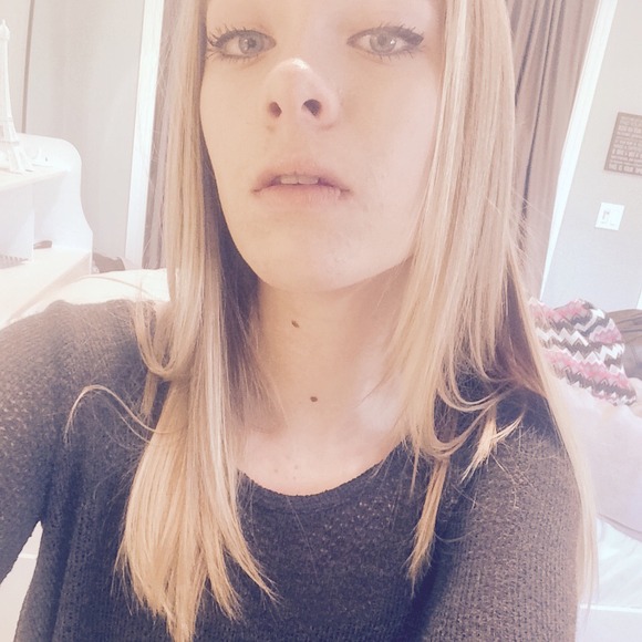 ashleytrau