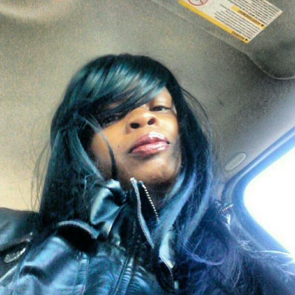 ladi_tee