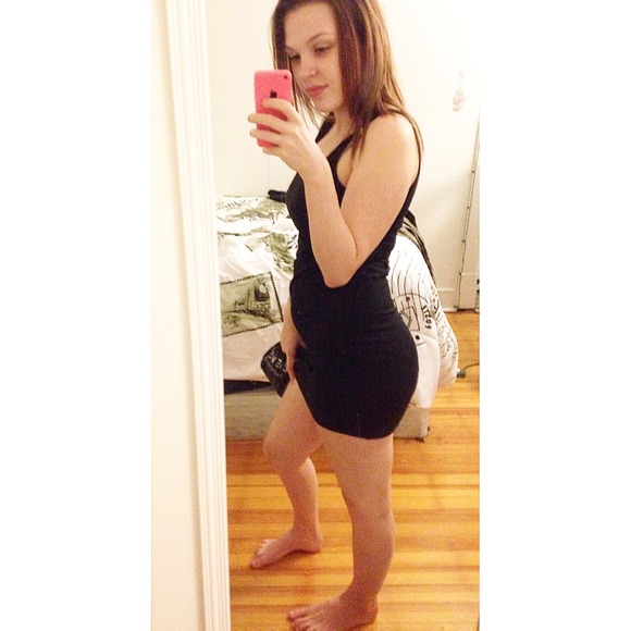 Poshmark profile picture for @leaks