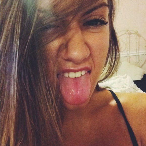 carinanicole23