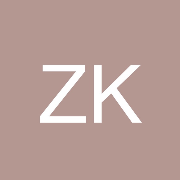 Poshmark profile picture for @z_k