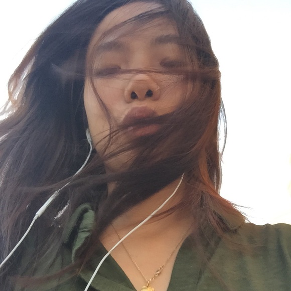 Poshmark profile picture for @rushali