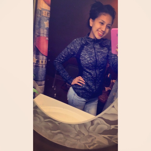 adrianaaa04