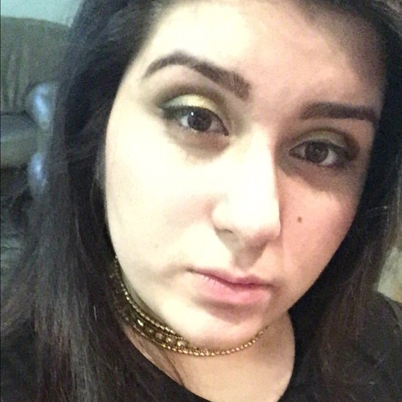 Poshmark profile picture for @drank