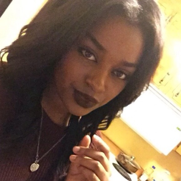 Poshmark profile picture for @tycee