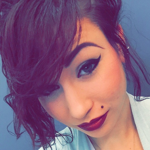 hayleymonos