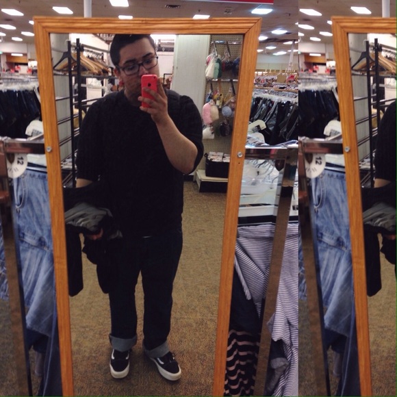 Poshmark profile picture for @maniac