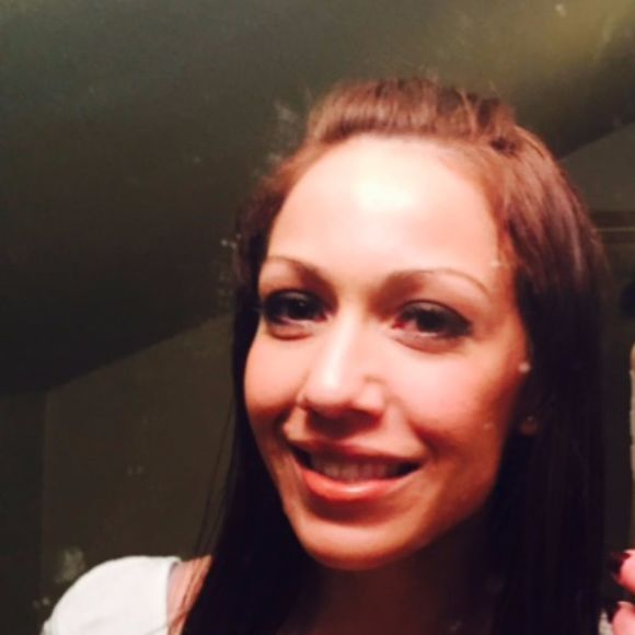 Poshmark profile picture for @pills