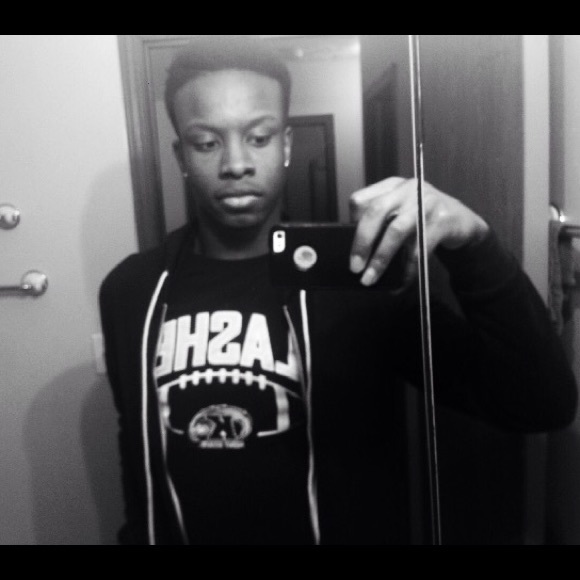 Poshmark profile picture for @kyc3