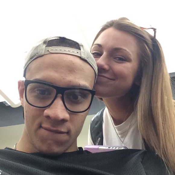 Poshmark profile picture for @motaz