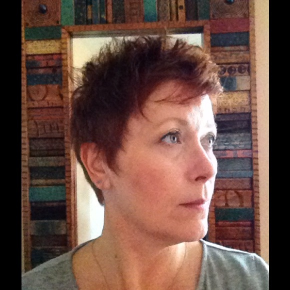 Poshmark profile picture for @huckster