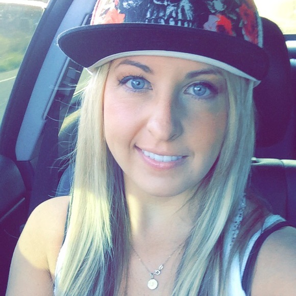 brookeannecross