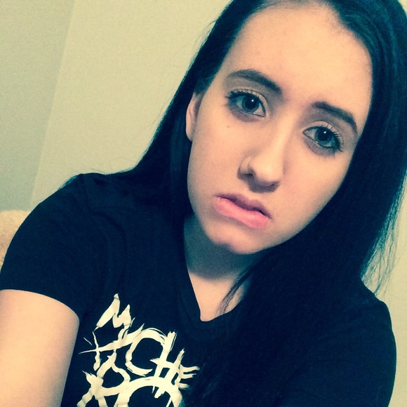 nicoleb162116