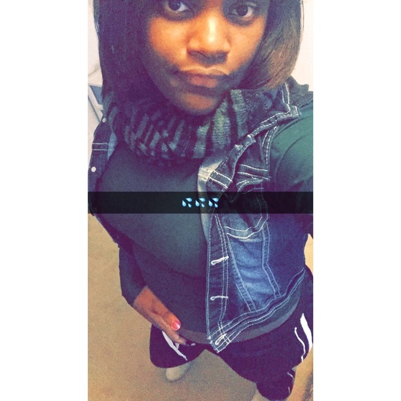Poshmark profile picture for @outsiders