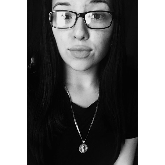 mia_33_