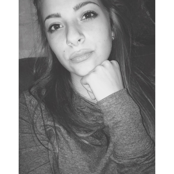 oliviatreharn