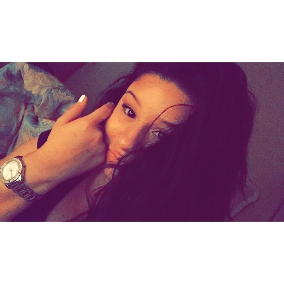 Poshmark profile picture for @detention