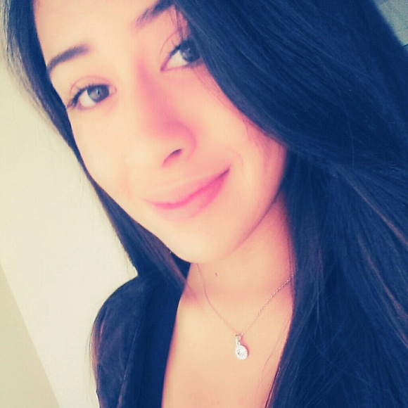 anareyesxoxo