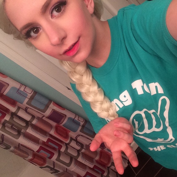 awkwardlamb_