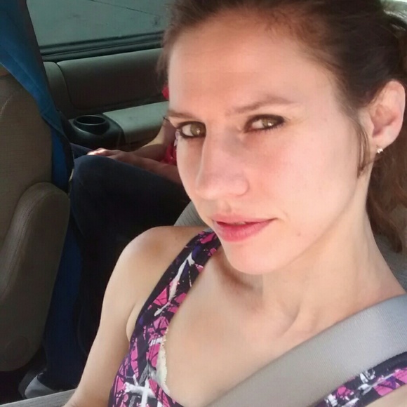 becca110883