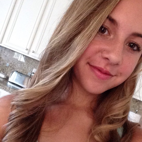 anniee15