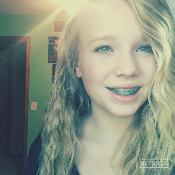 hollyroberts18