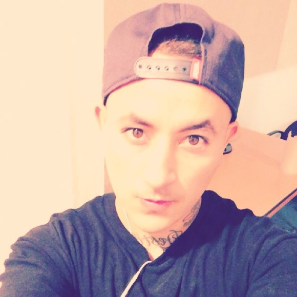 Poshmark profile picture for @filth