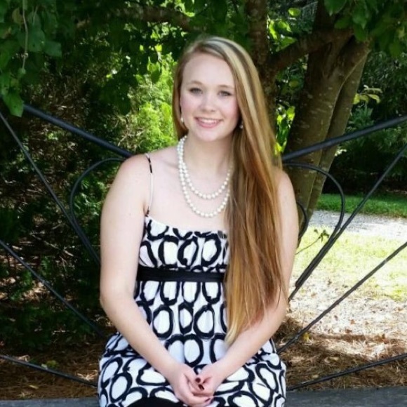 amelia_farrell_