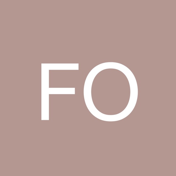 Poshmark profile picture for @intuition