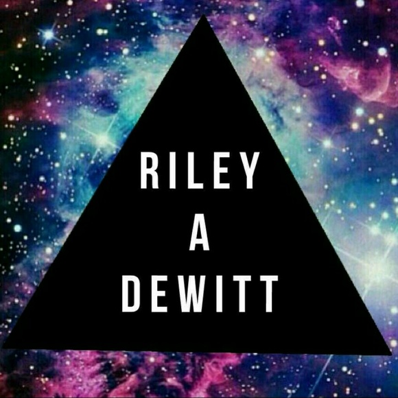 rileyadewitt