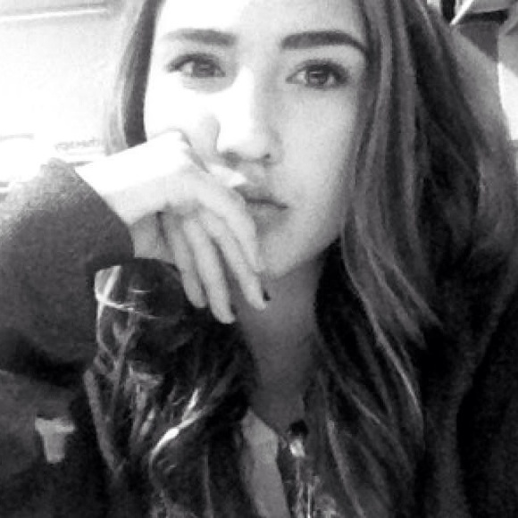 kylee_nikakis
