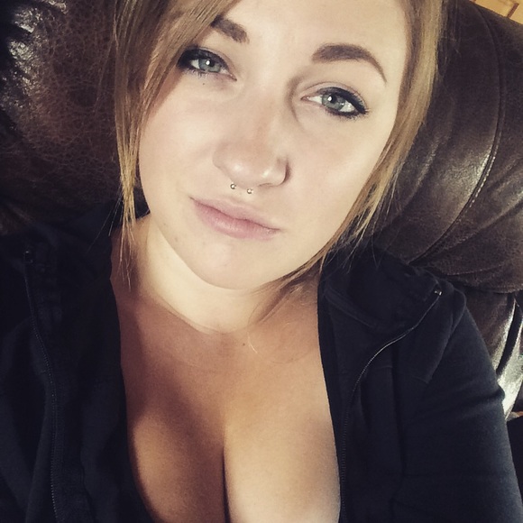 katieholb