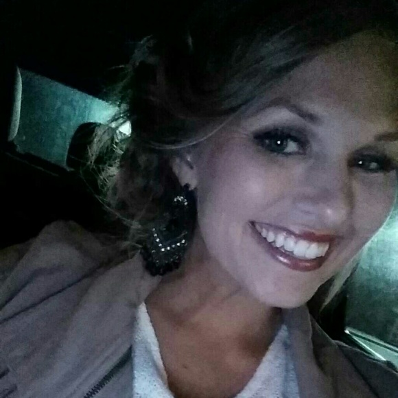 ashleyjeanwall