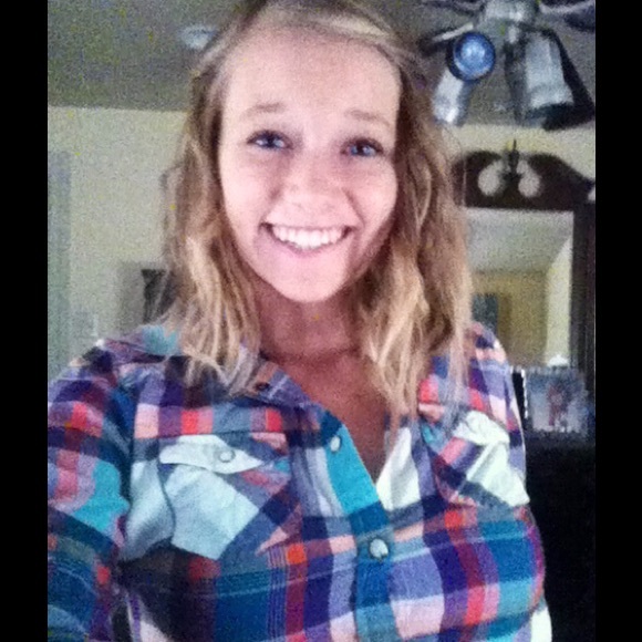 Poshmark profile picture for @gathers