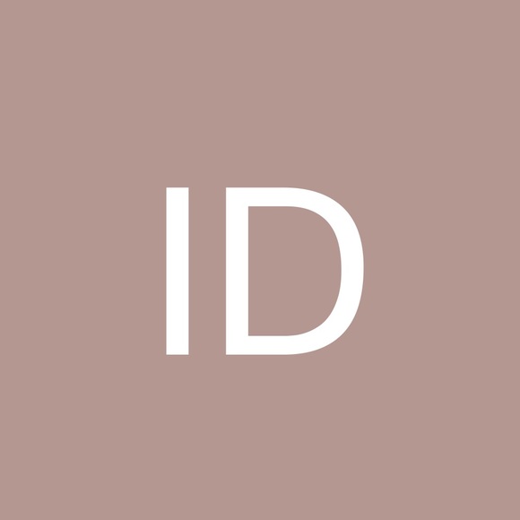 Poshmark profile picture for @imdb