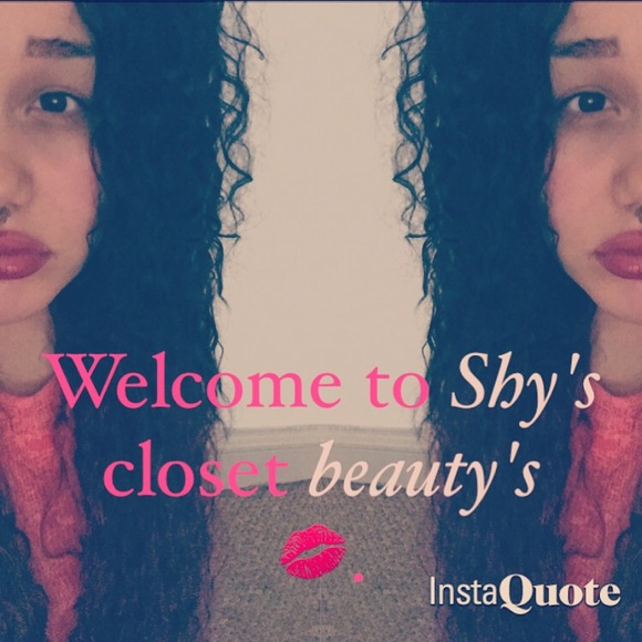 ovoxo_shy