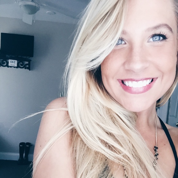 nicolemilavec
