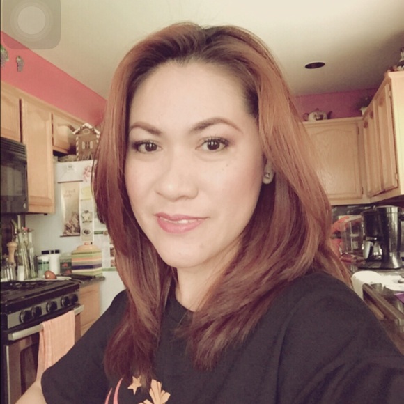 lara_aa