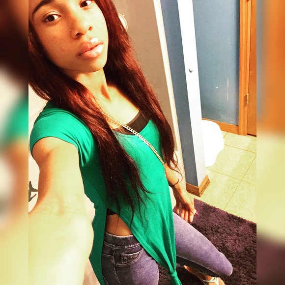 __adoreeetweet