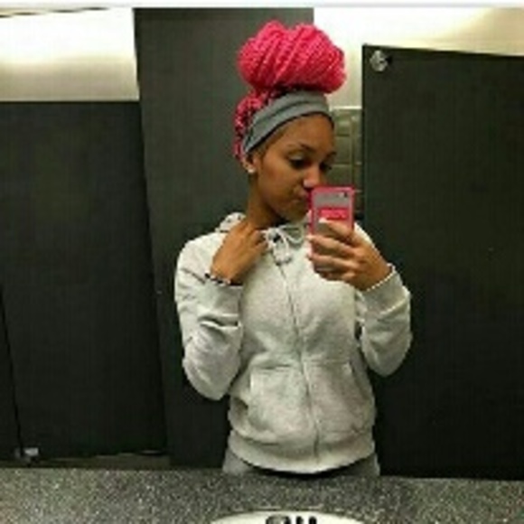 kravee_isis