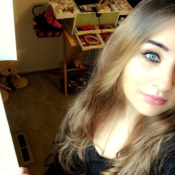 farahthomas